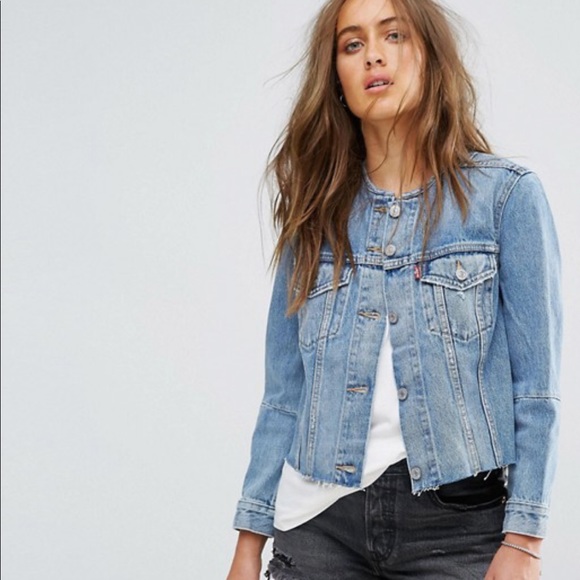 Levis Collarless Cutoff Denim Jacket 